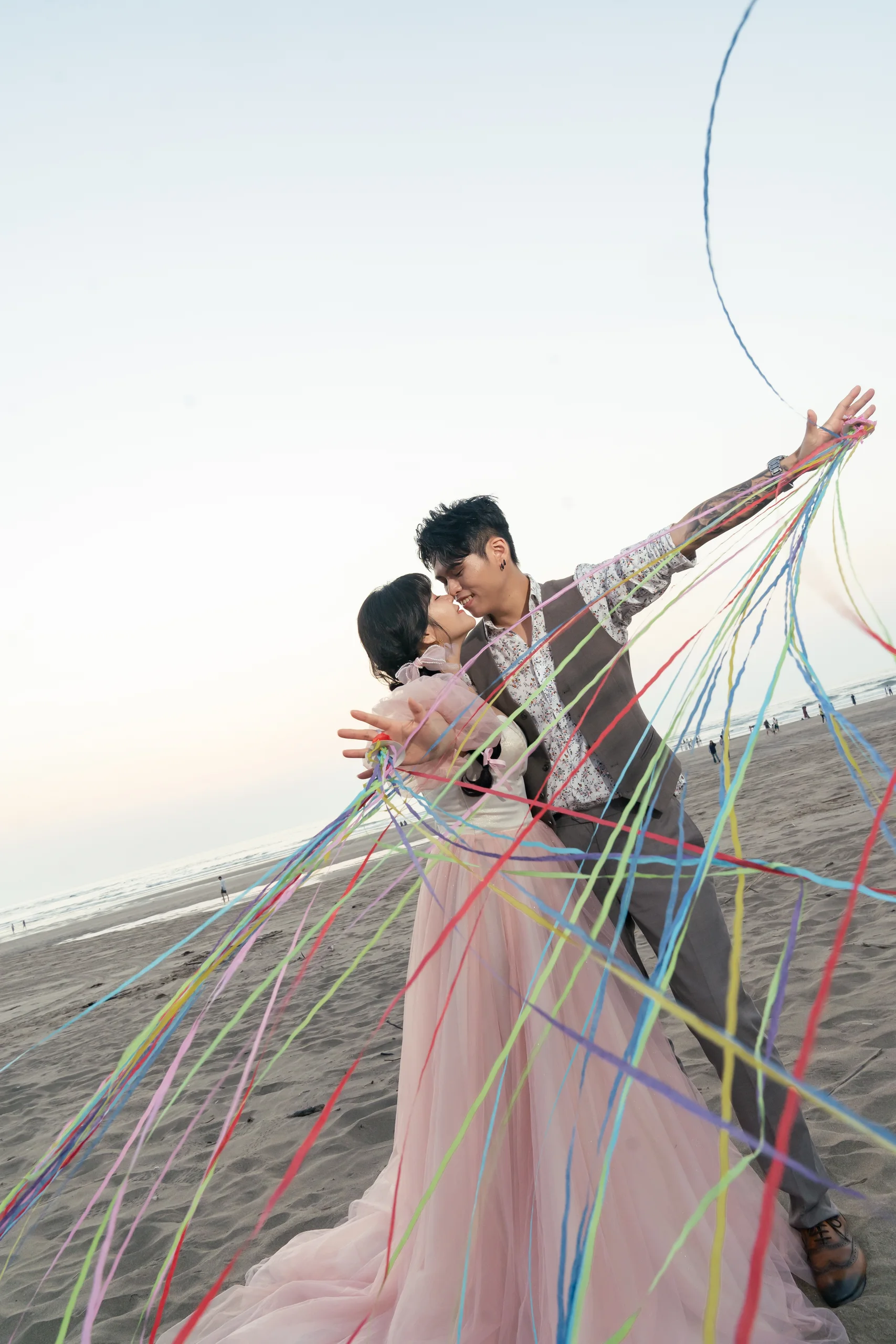 中式禮服 · 涼亭紙傘